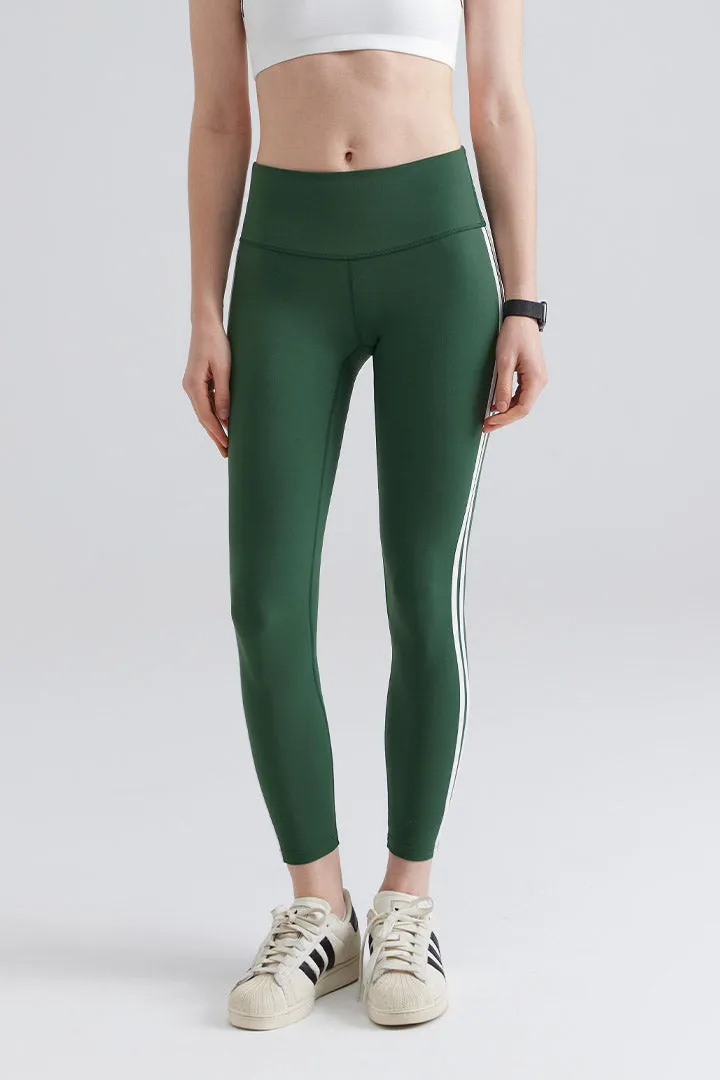 SALTUM High-Rise Contrast Yoga Legging in FlexEase fabric with high waistband