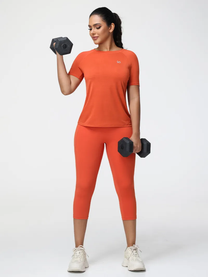 Zuluzenith Active T-Shirt & 7/8 Butt-Lifting Leggings Set in black, shown on model front and side