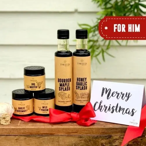 Tweed Real Food HIS Merry Christmas Gift Hamper with balsamic vinegars and BBQ rubs in eco box