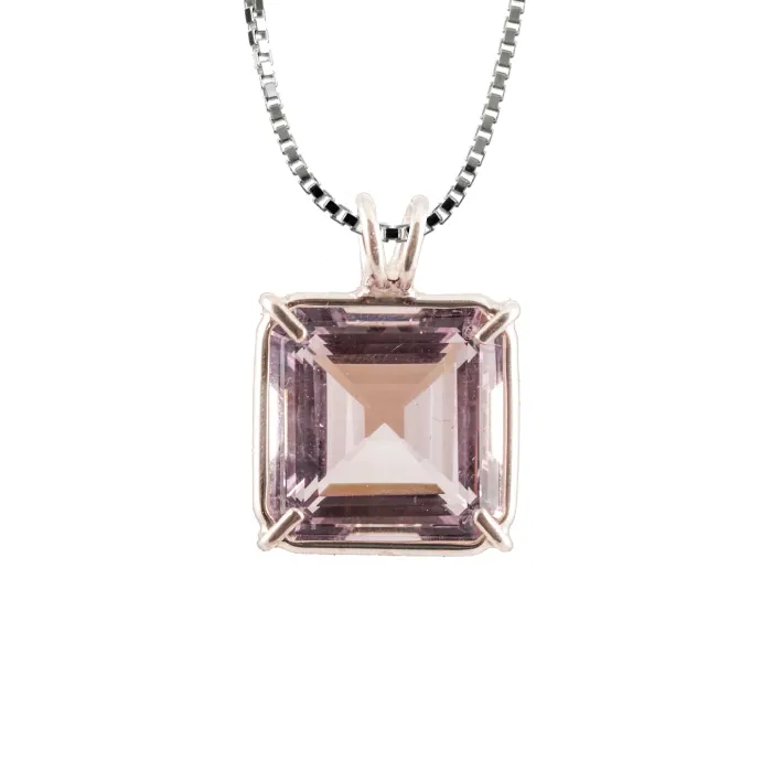VOLTLIN Amethyst Earth Heart Chain Pendant showing an amethyst stone in a sterling silver Earth Heart frame on a chain