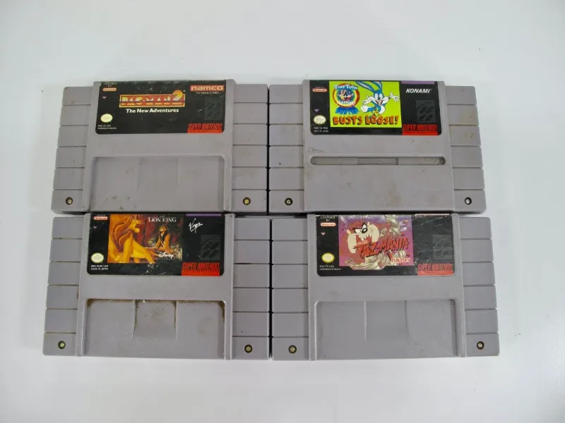 ZeereeZ 4 Vintage SNES Games Lion King Taz-Mania Pac-Man 2 Buster Busts Loose game cartridges