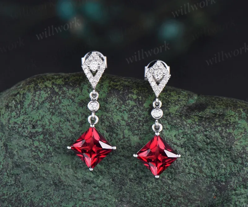 WillWork Jewelry 1ct princess cut red ruby earrings women 14k white gold bezel kite halo diamond drop earrings antique anniversary gift