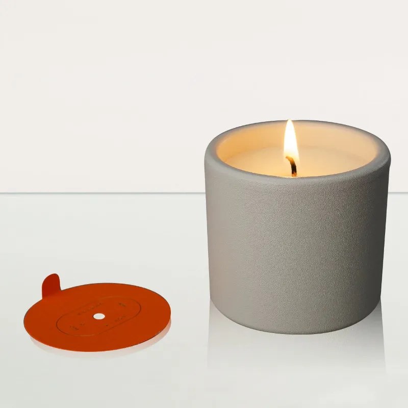 Pulvis Art Urns Artisan Scented Candle in ceramic holder with Saffron Vanilla Cardamom scent