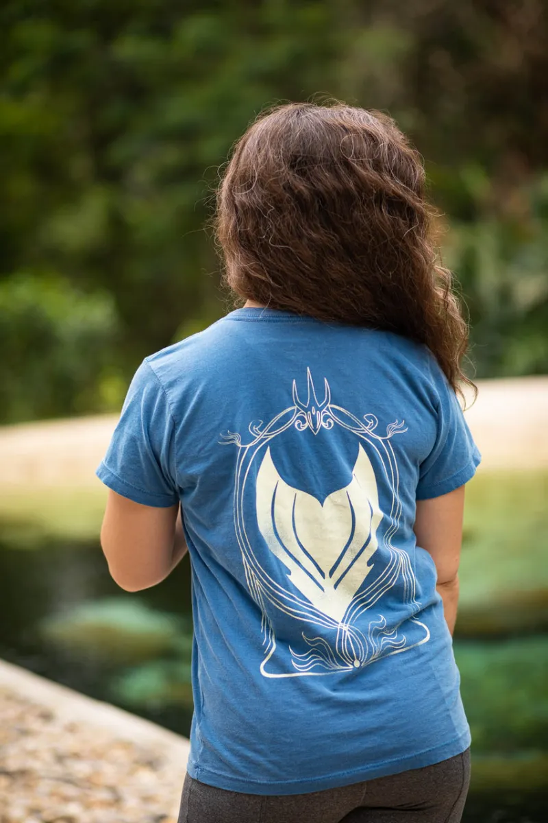 Sereia Guardiã Unisex Guardian T-shirt laid flat showing the soft cotton fabric and design