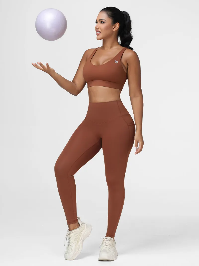 Zuluzenith Ladies Sportswear Bottom Lifting Yoga Outfit Sets, sports bra and leggings on model