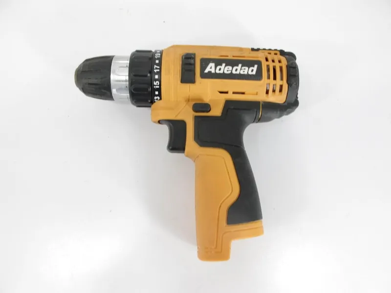 ZeereeZ Adedad A120101 12V 3/8 inch Cordless Drill Driver on workbench