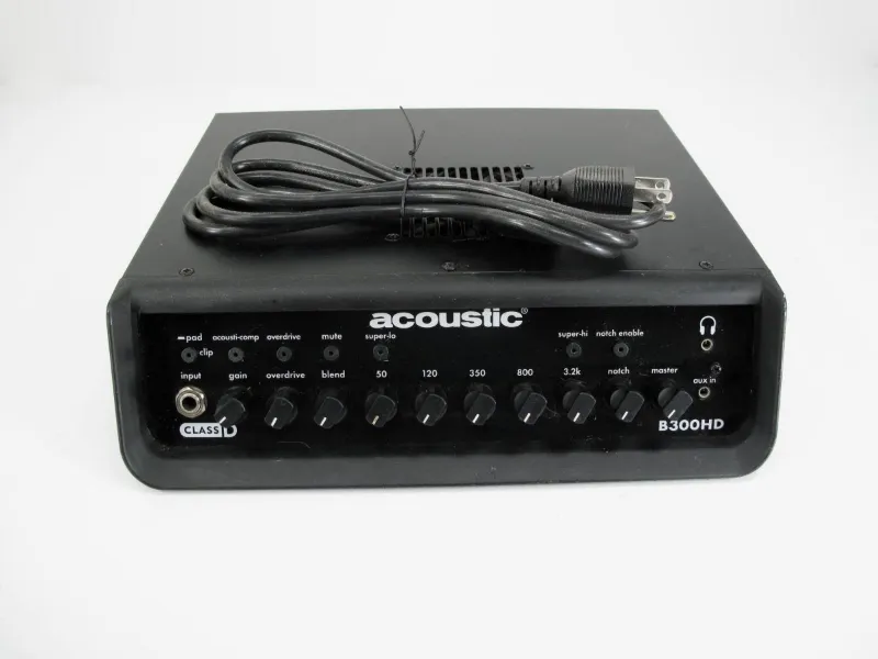ZeereeZ Acoustic B300HD 300W compact bass guitar amp head