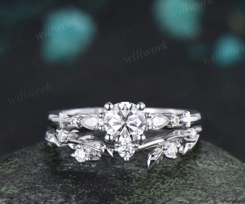 WillWork Jewelry lab diamond cluster ring with leaf stacking wedding band