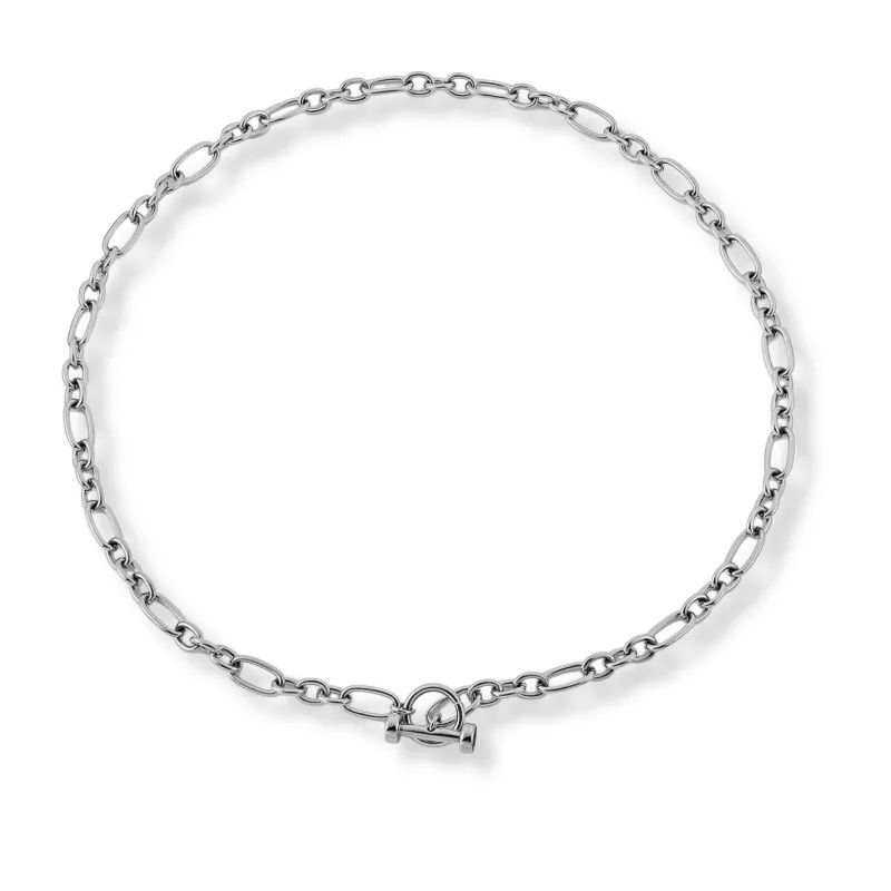 Sleek Fit Jewelry Lynxis Necklace in silver, a bold cable link necklace with a dumbbell pendant