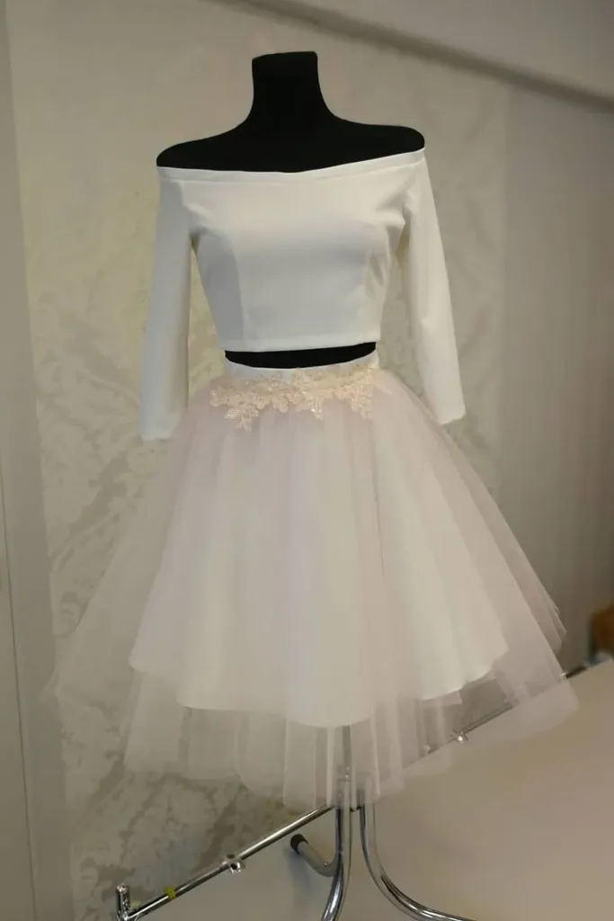 Selinadress 3/4 Sleeve Two Pieces Short Prom Dress Ivory Homecoming Dress MHL105 displayed as set