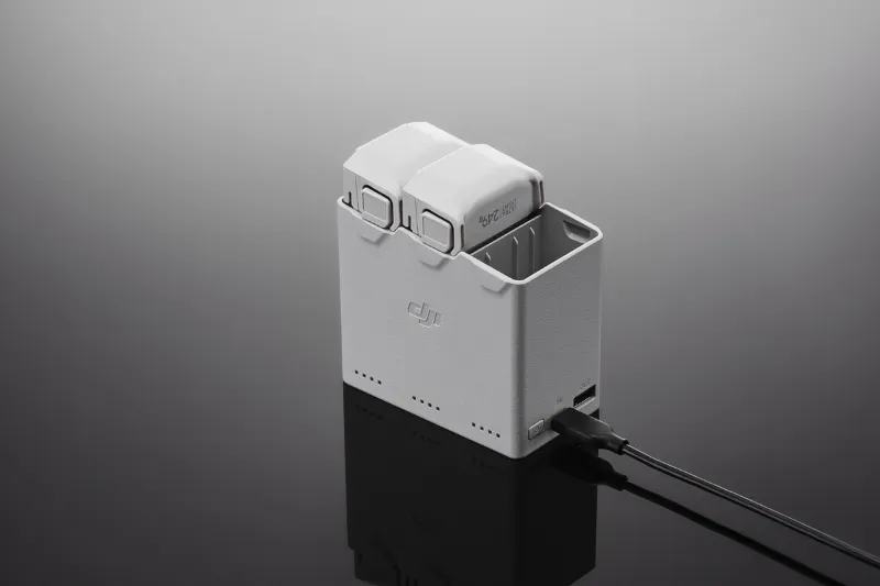 DJI drones Mini 4 Pro Two-Way Charging Hub, white multi-port charging dock with USB connection