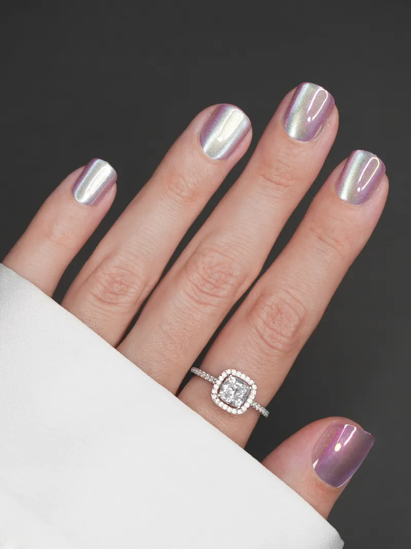 Roxy Nails Paris Hologlow press-on nails with iridescent chrome finish in shifting pastel colors
