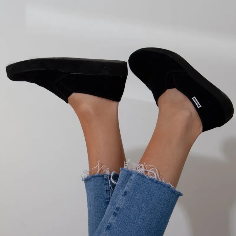 BIANKINA Barcelona Organic Cotton Canvas Slip Ons in black showing vegan slip-on sneaker with organic cotton