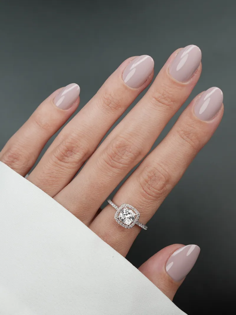 Roxy Nails Paris Cashmere press-on nails in cool nude with glossy oval shape