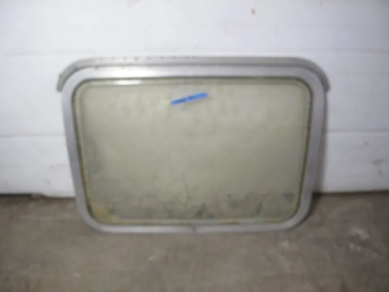 ZeereeZ Airstream Double pane Glass/Glass 1973-mid 70s Side Window, curved side window assembly for vintage trailer