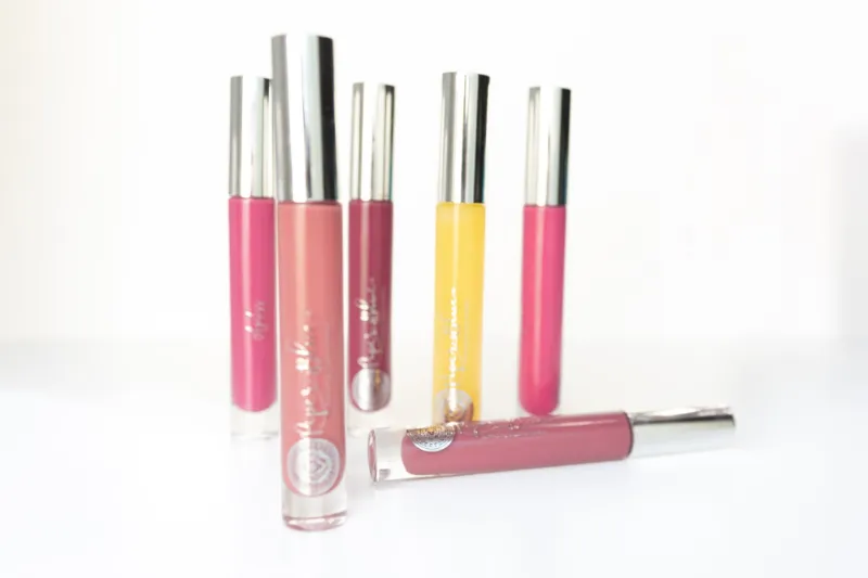 PiperBlue Organic Makeup Ageless Lips Botanical Lip Butter container