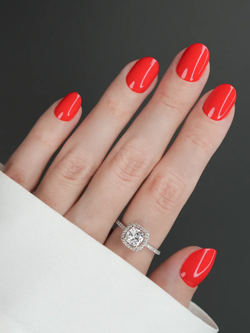 Roxy Nails Paris Mi amor press on nails in vibrant vermillion red with glossy finish