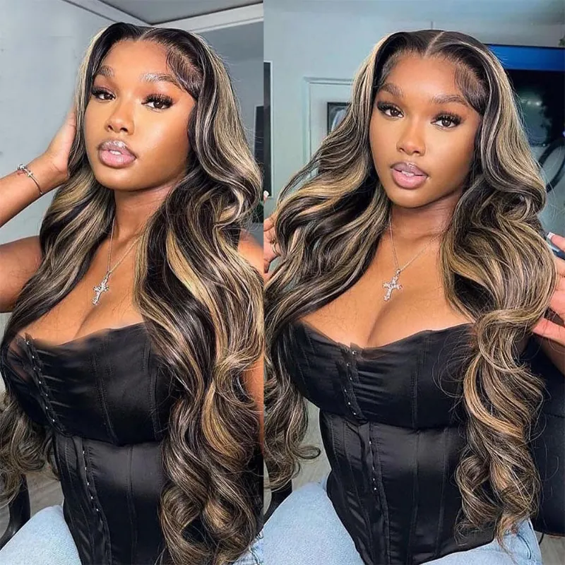 Megalook 10A Balayage Body Wave 3 Bundles hair extensions, closeup of honey balayage color and body wave texture