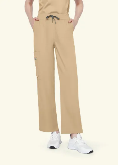 COMENII StyleFlex 6-Pocket Essential Scrub Pant in khaki with cargo pockets