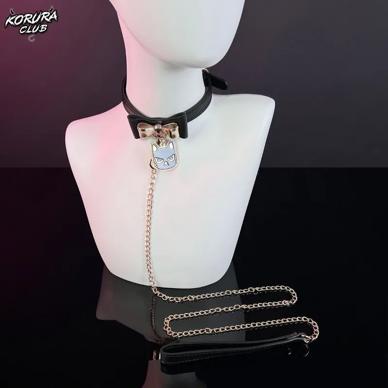 Koruraclub Black Cat Collar KA14 with attached leash in black PU leather