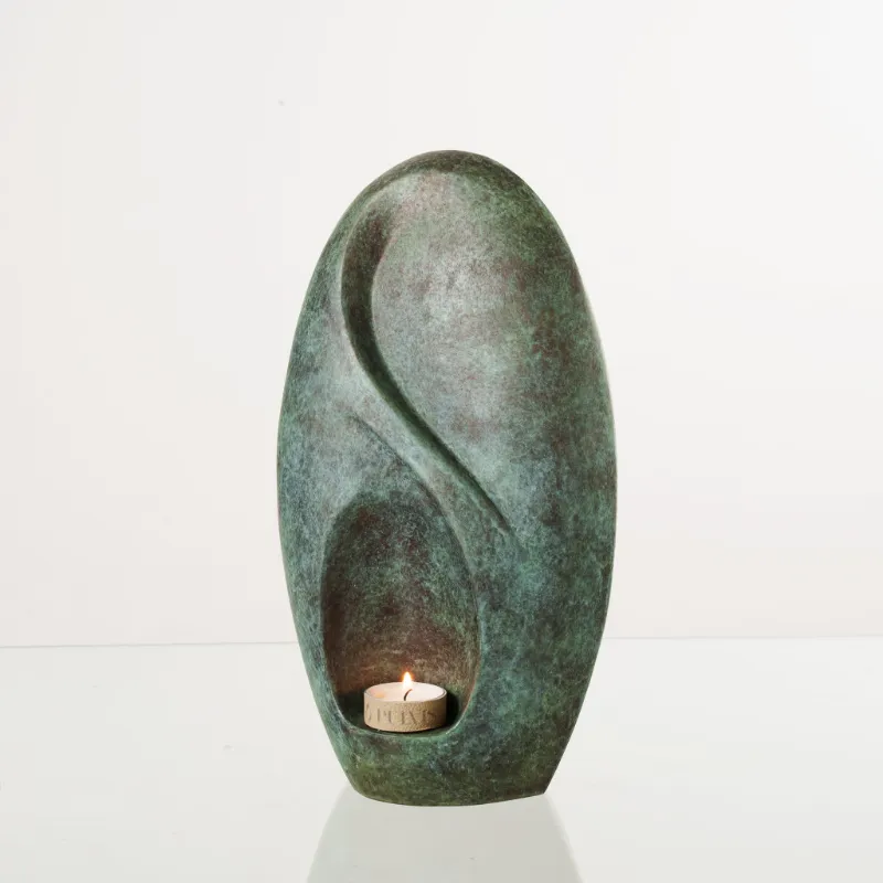 Pulvis Art Urns Cast Bronze Cremation Urn Eternity in green patina finish with infinity shape design
