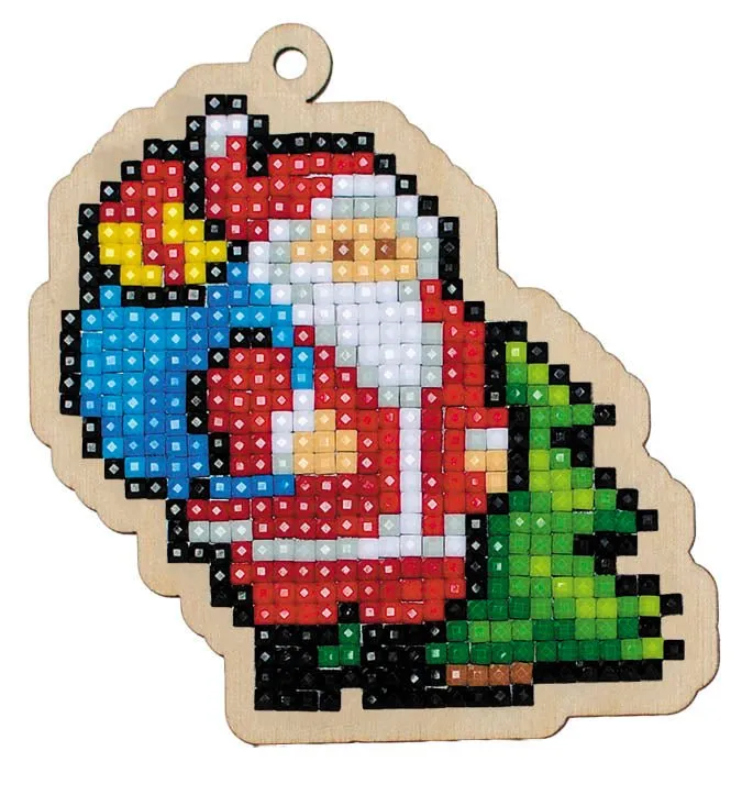 Varvikas 5D Diamond Painting Santa with Presents Pendant on wooden base