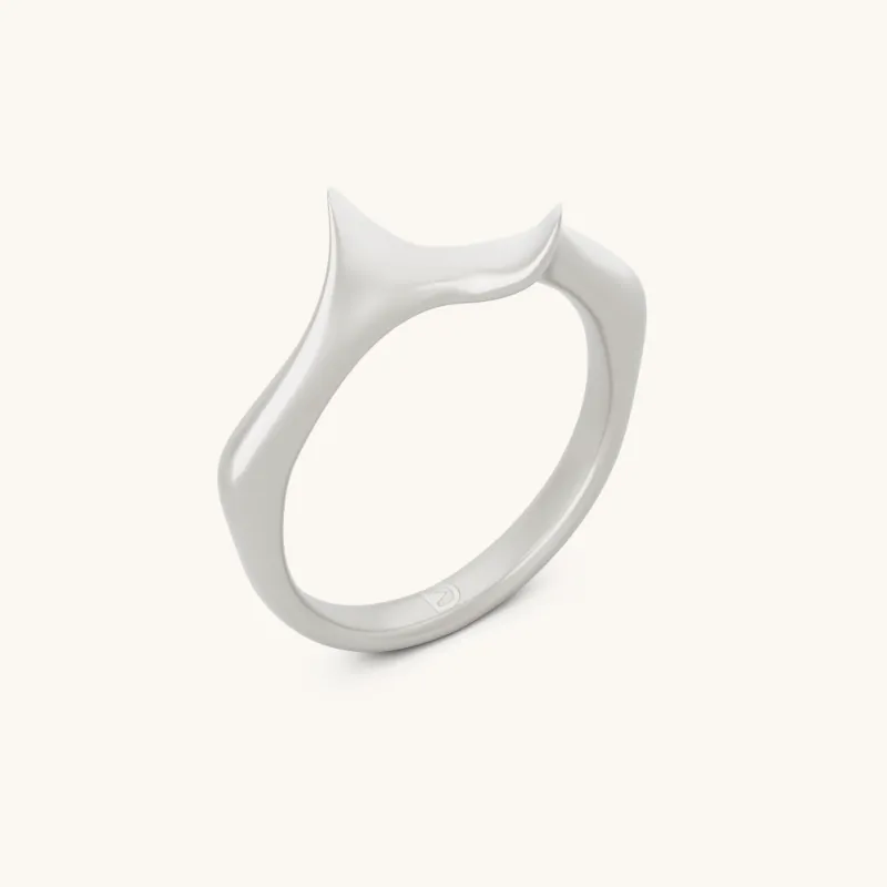 Defender Ring Wave self defense ring with cascading undulating tips