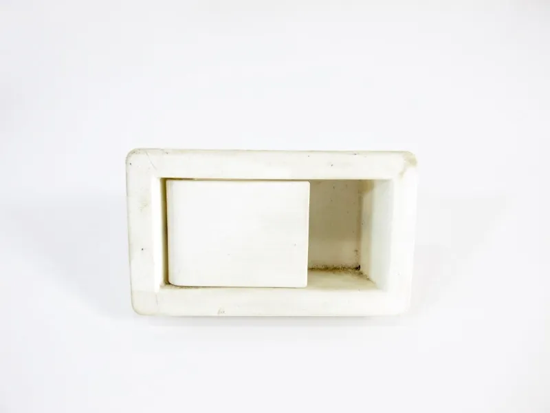 ZeereeZ Airstream 1970s Original Cabinet Door Clasping Handle Latch Assembly