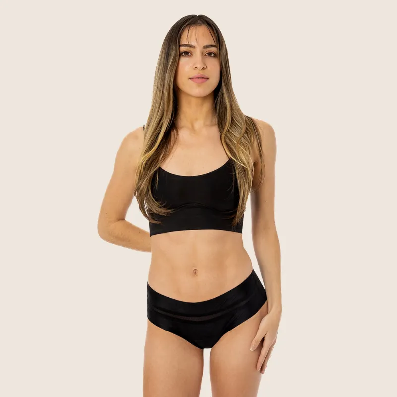Lilova Cloud Hipster, white mid-rise underwear side view