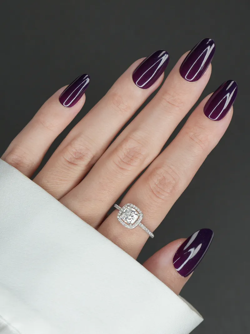 Roxy Nails Paris Black currant press on nails in medium almond shape with deep violet color