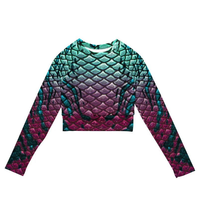 Sereia Guardiã Aphrodite Recycled long-sleeve crop top worn for athleisure