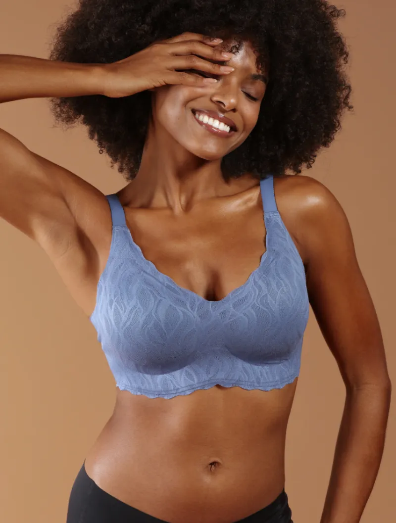 Comfelie Classic Stretch Lace Wireless Seamless V-Neck Bra in neutral shade with lace V-neckline