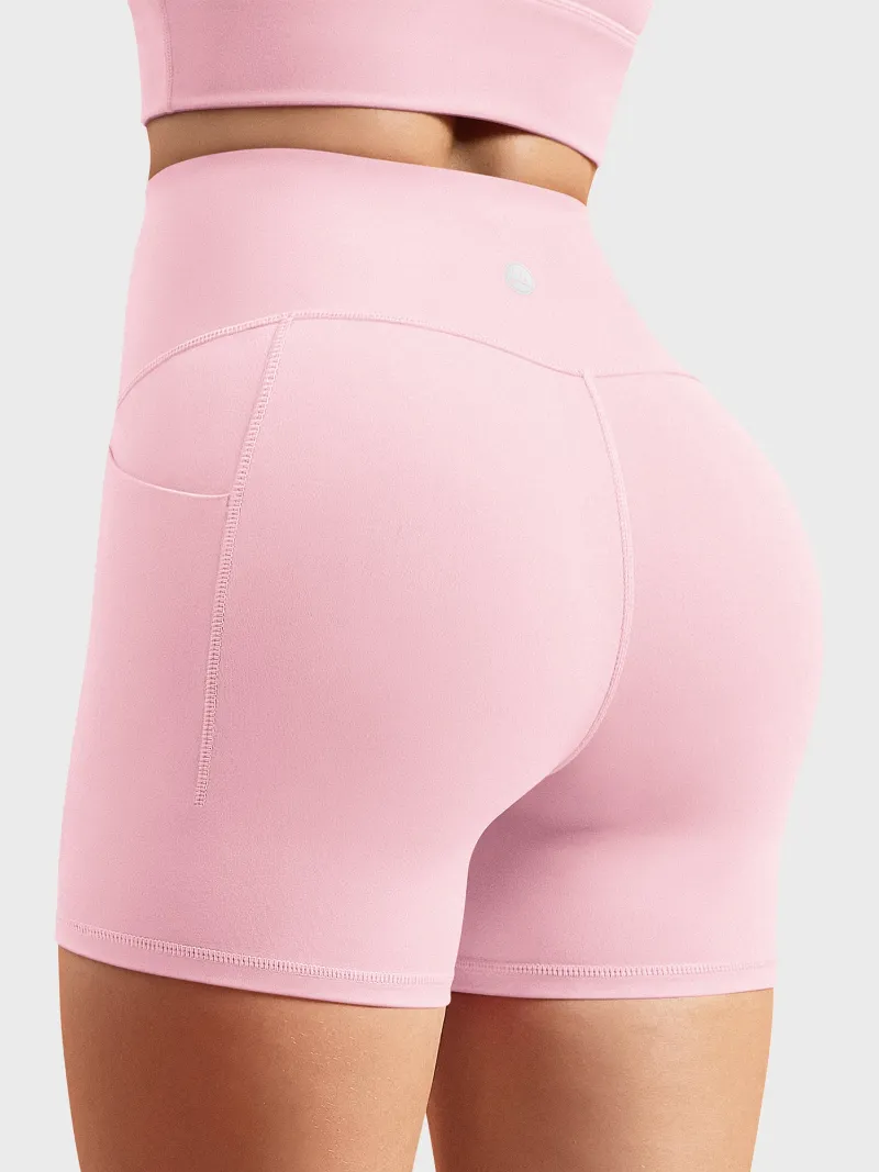 QUEENIEKE 5-inch biker shorts with pockets in black