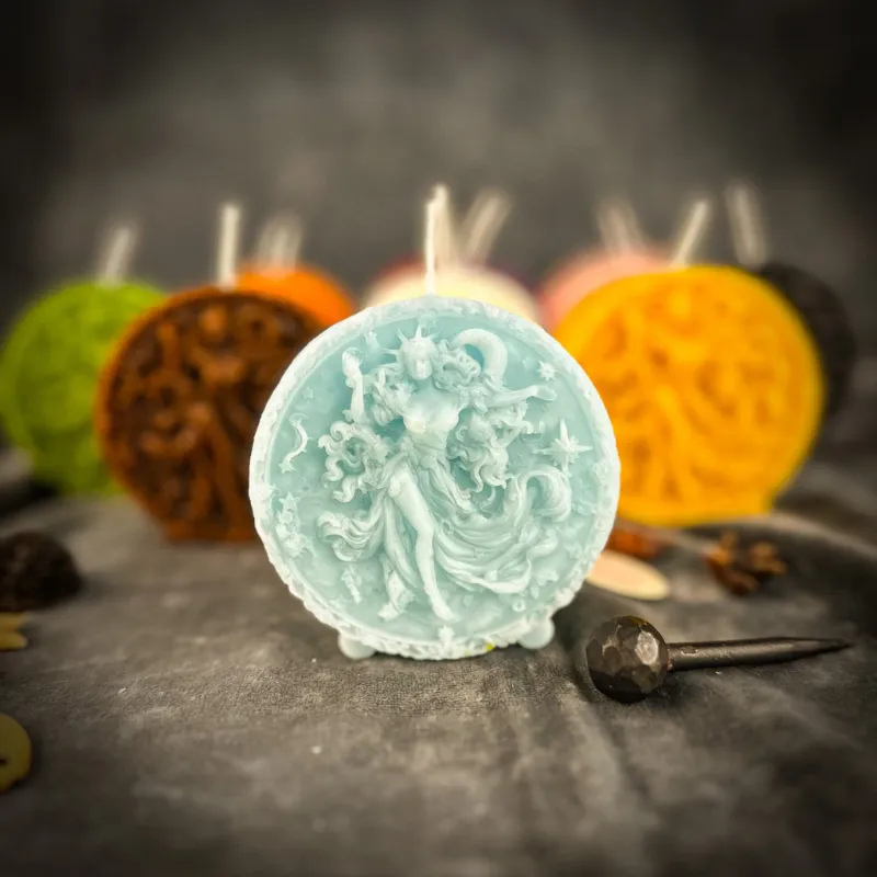 Spirit Nest Beeswax Aquarius Zodiac Spell Candle for innovation, vision and independence