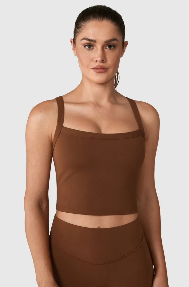 Essenther Global Hugcurve Adjustable Longline Workout Bra on model