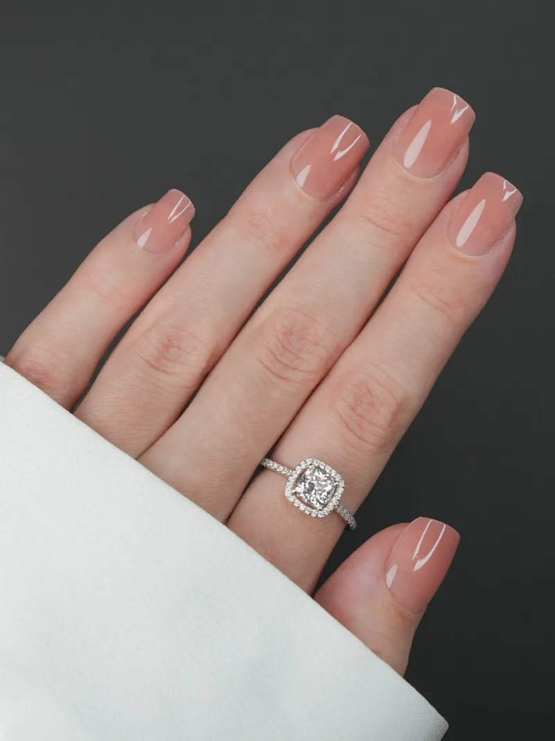 Roxy Nails Paris Bridal Nude press-on nails in natural rosy beige with glossy gel finish