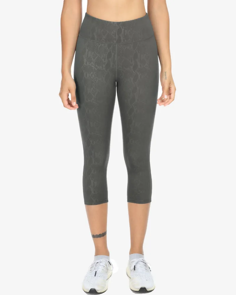 QUEENIEKE Capris Flex Height Waist Tights Legging in grey snake pattern