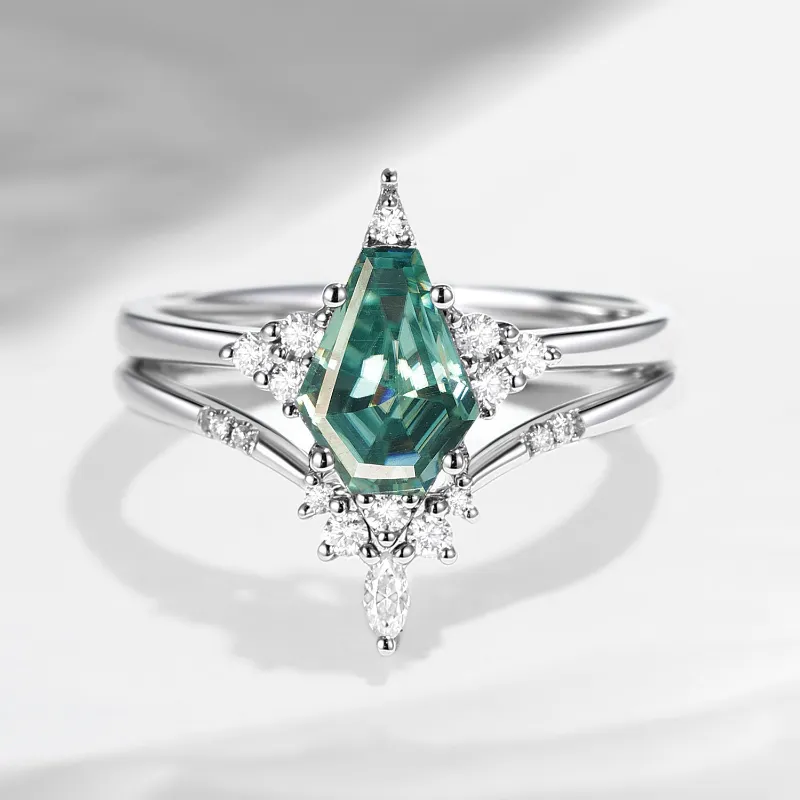Starlandus Coffin Kite unique coffin cut green moissanite engagement ring in kite shaped star cluster setting