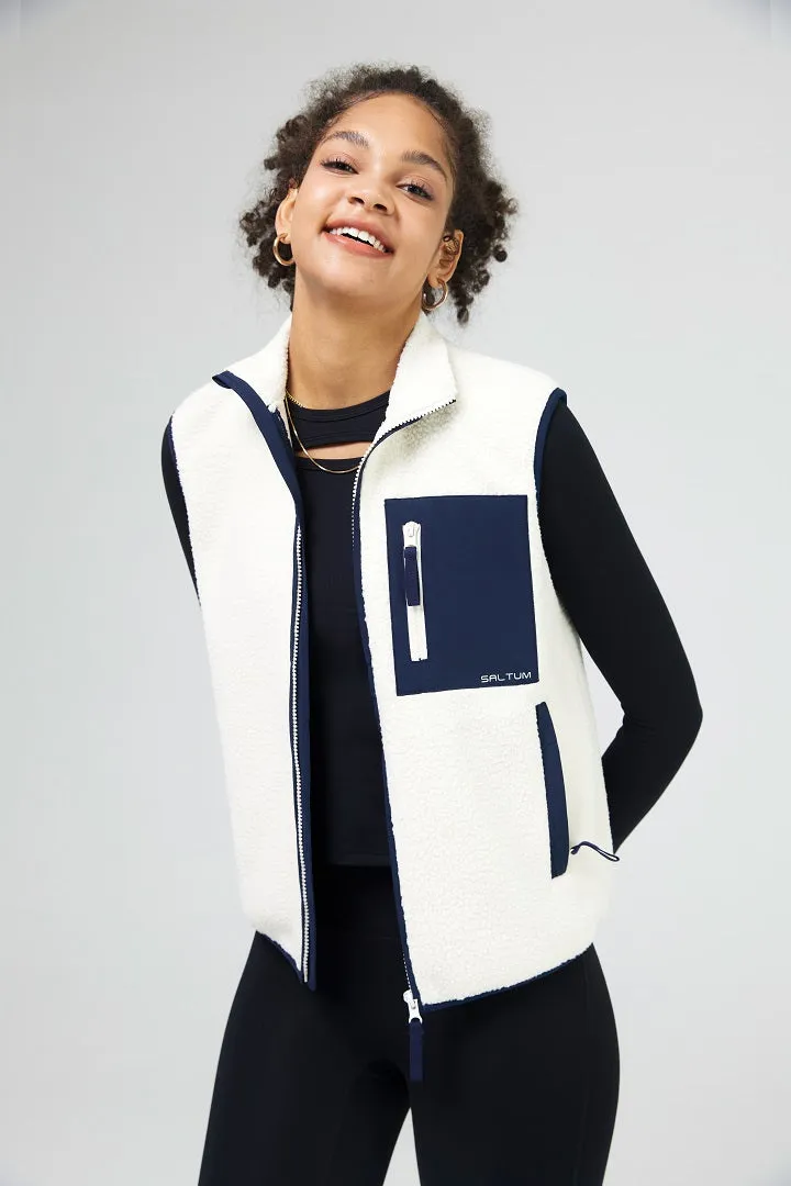 SALTUM Full Zip Sherpa Vest 2.0 in soft fuzzy fleece fabric with full zipper