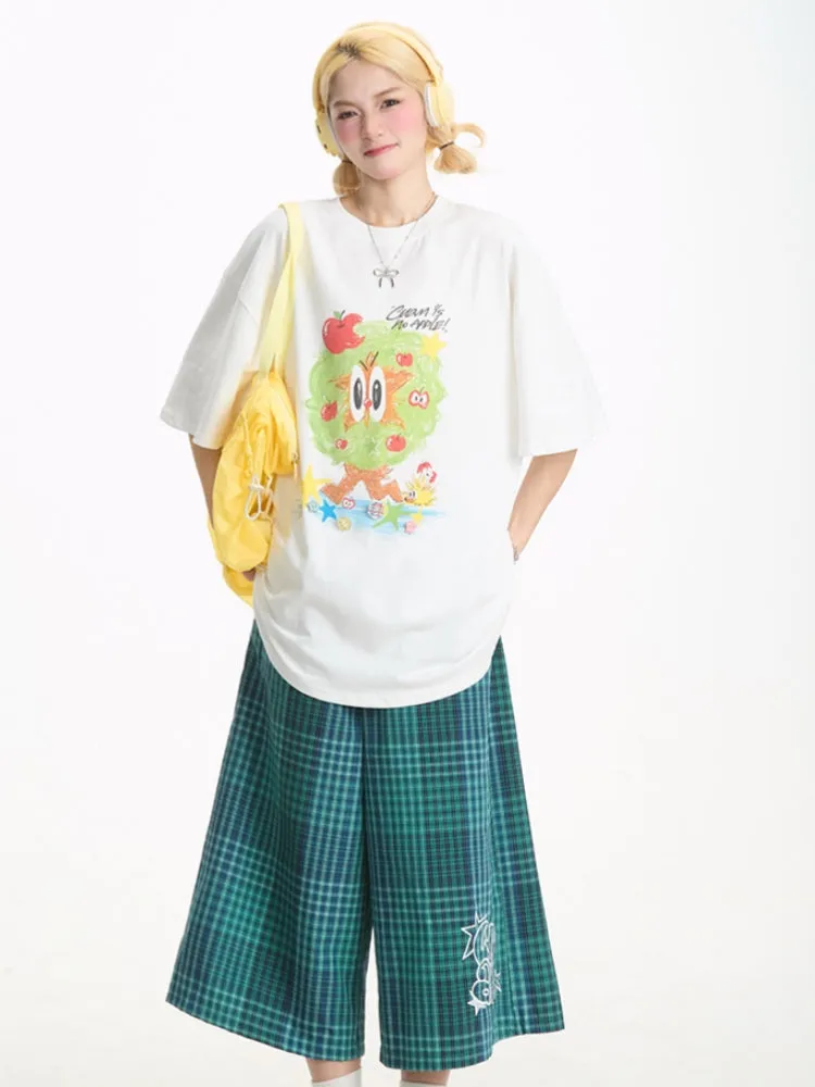 Juwas Apple Tree Graffiti Loose-Fit T-shirt showing vibrant mural print on relaxed cotton
