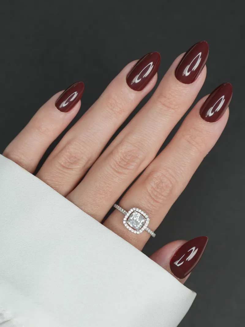 Roxy Nails Paris Arabica press-on nails in rich coffee brown with bordeaux undertones