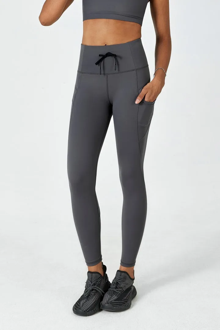 SALTUM High-Waist Legging in charcoal grey with high-rise waistband