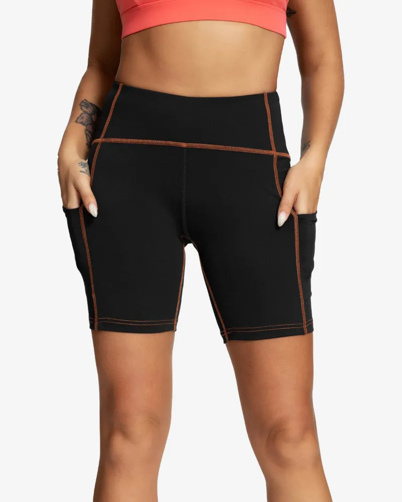 QUEENIEKE 3 Side Pockets Workout Running Shorts 70822, high-waist shorts with multiple pockets