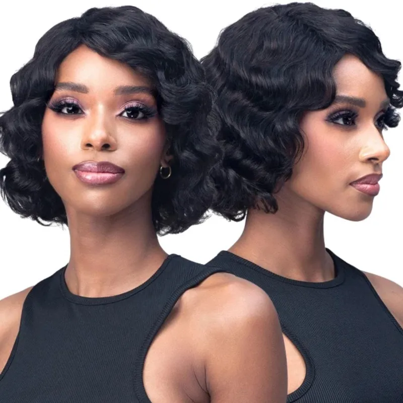 Hairsofly Shop Bobbi Boss Stunna Apolline human hair full wig, natural color shown
