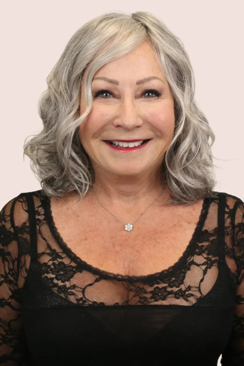 Godiva's Secret Wigs Jamie LF medium wig in Silver Stone, lace front with soft waves