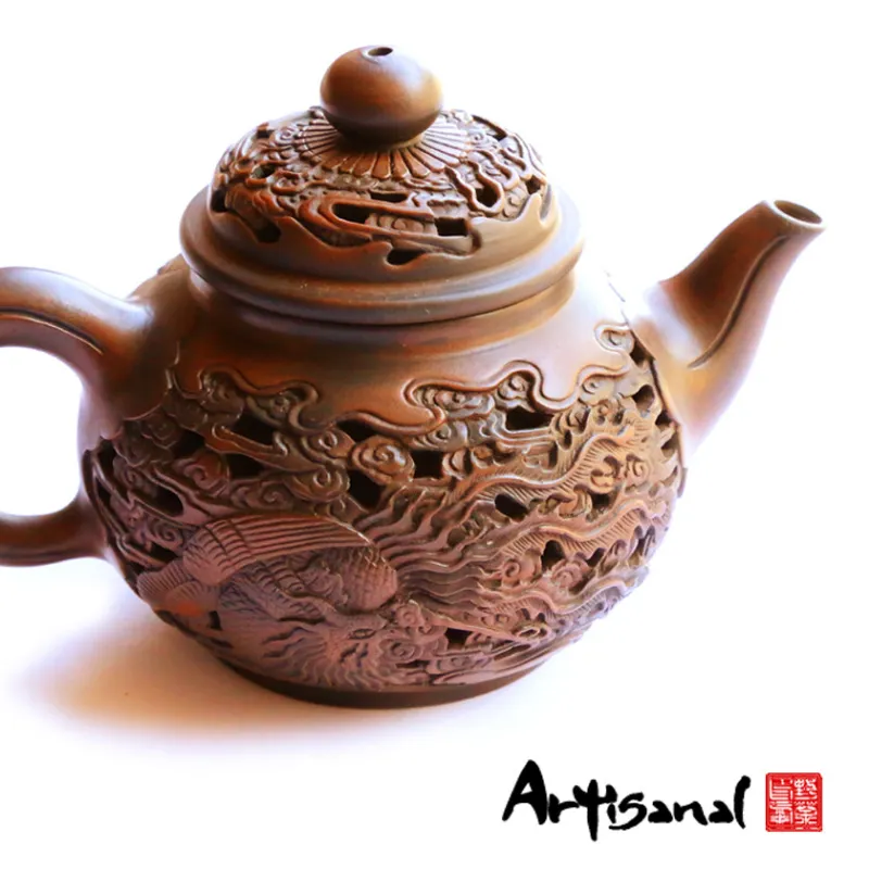Wild Tea Qi Old Master Jian Shui purple clay teapot with traditional design