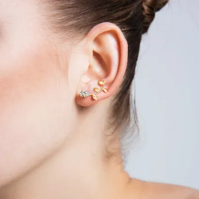 Amorium Jewelry Brass Daisy Ear Cuffs & Climbers Earrings in Gold, pair of gold climber earrings with white daisy flowers and crystals