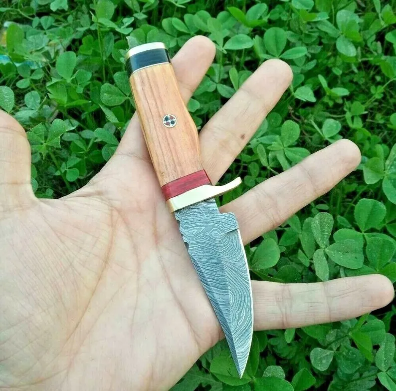 MyHackerTech Exquisite Damascus EDC Skinning Knife with olive wood handle and leather sheath