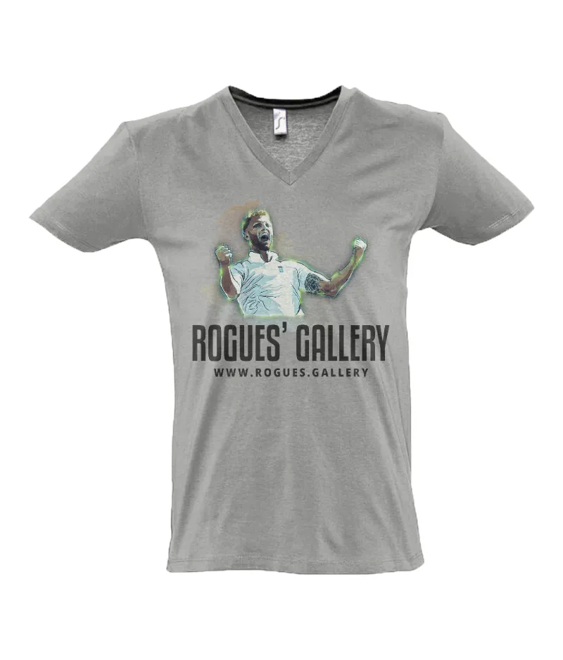 Rogues Gallery All Rounder Logo T-Shirt, fitted tee in solid colour