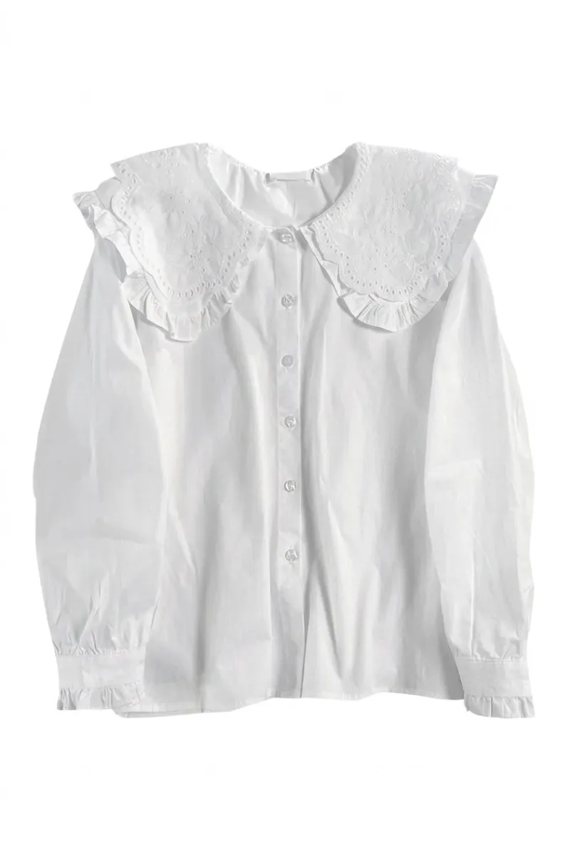 Cottagecore Clothes Cottagecore Blouse in white with oversized lace collar and bishop sleeves